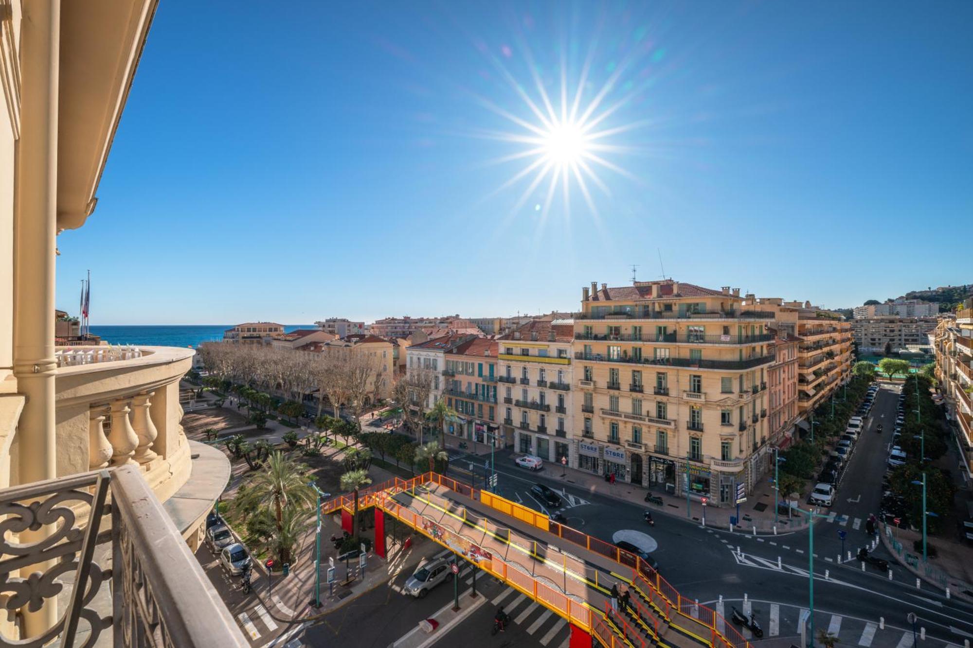 Majestic - Somptueux Studio En Plein Coeur De Menton Luaran gambar