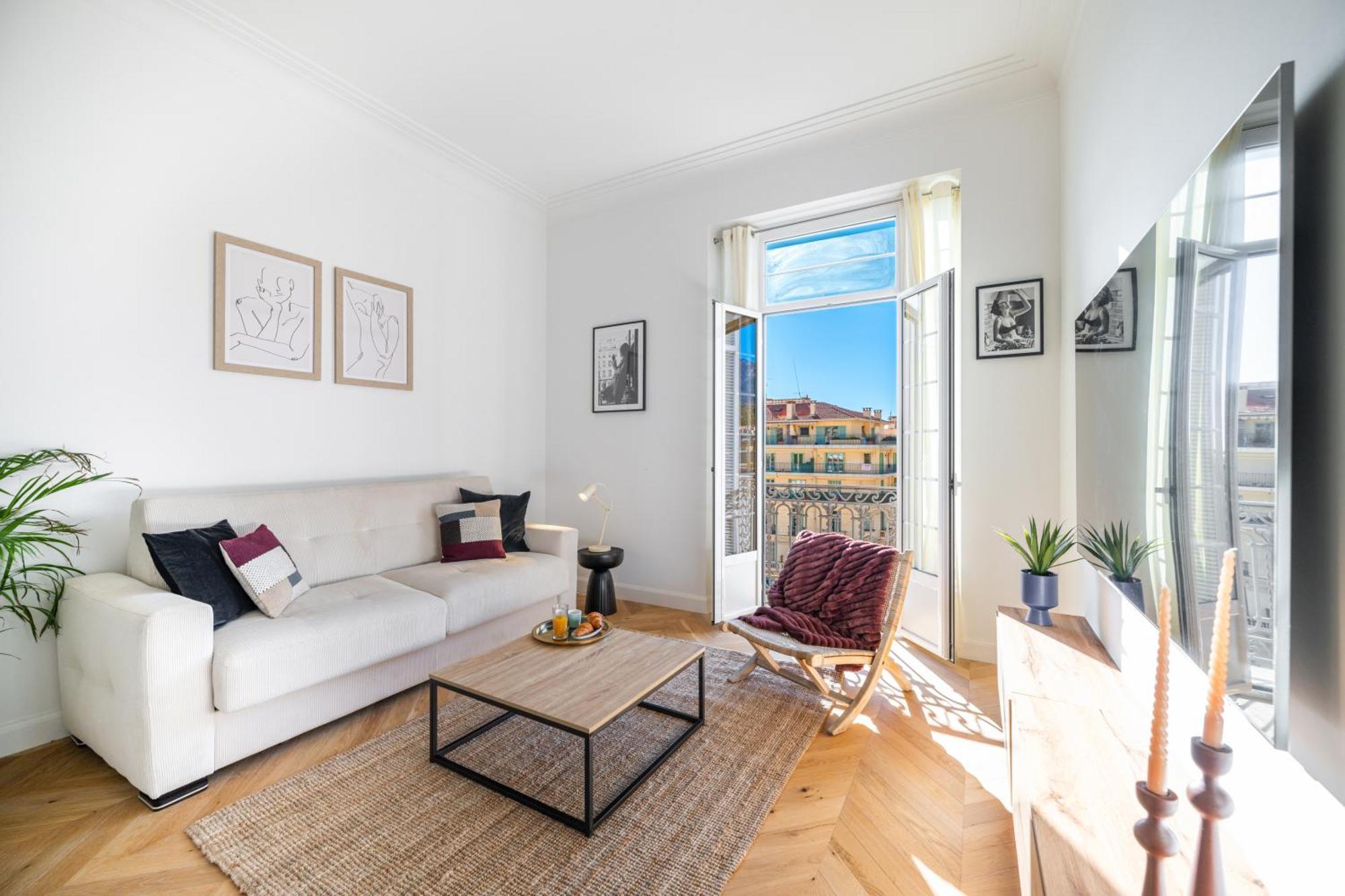 Majestic - Somptueux Studio En Plein Coeur De Menton Luaran gambar