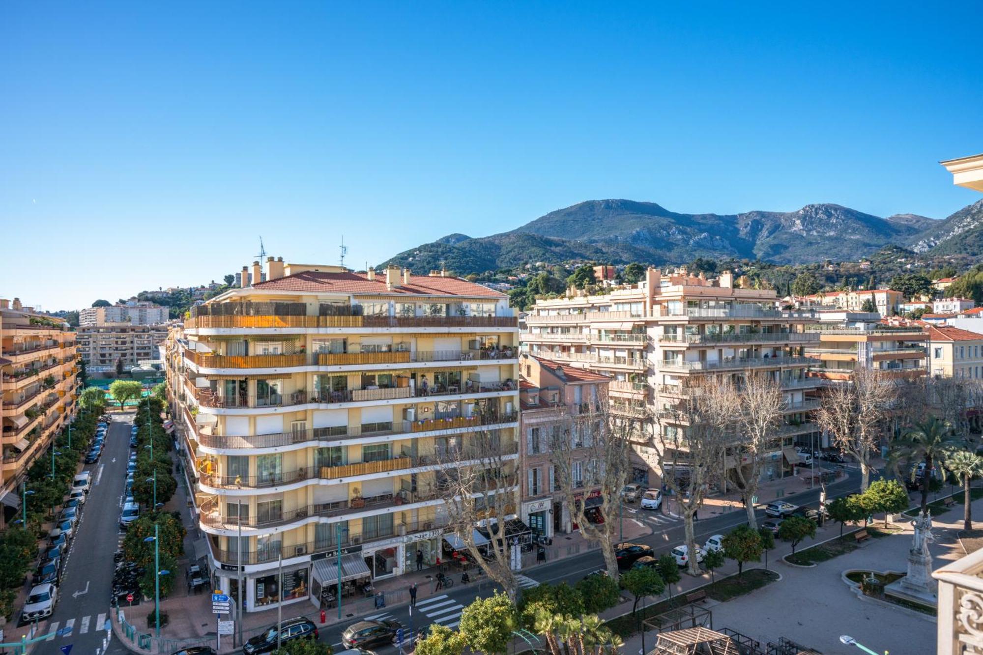 Majestic - Somptueux Studio En Plein Coeur De Menton Luaran gambar
